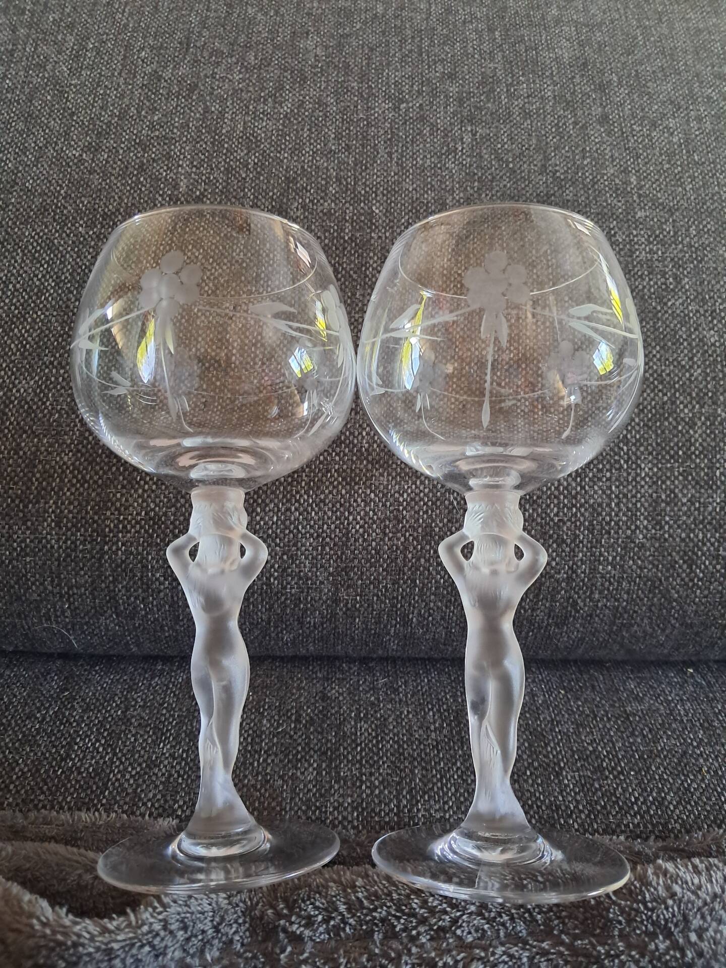 2 crystal wine glasses from Bayel, 20th century