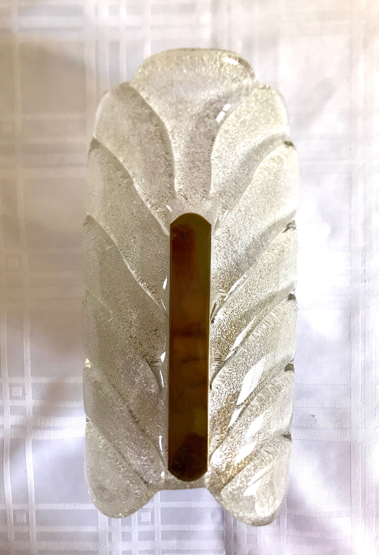 Glass foil wall lamp