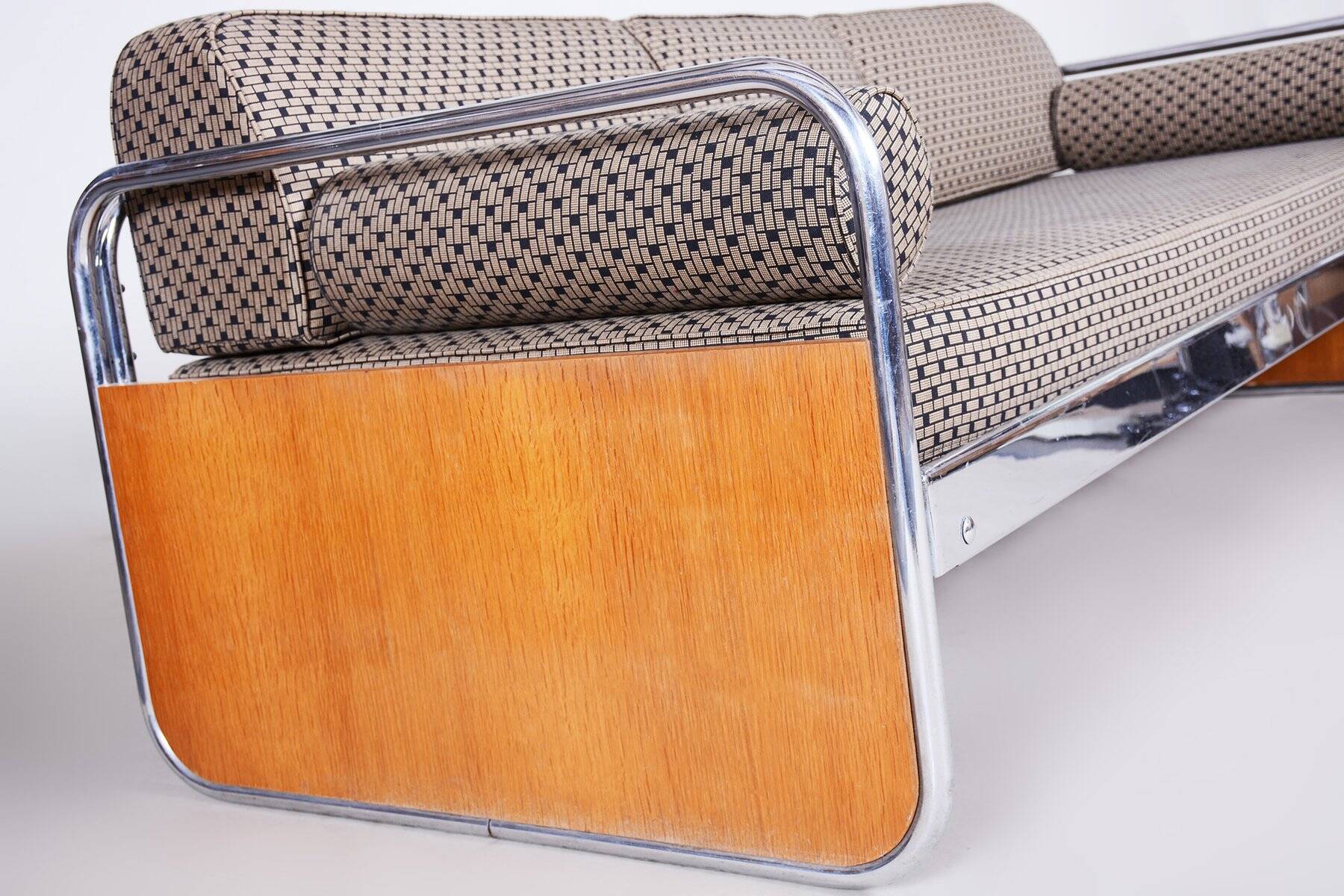 Bauhaus Sofa in Chrome and Oak attributed to Hynek Gottwald, Czech, 1930s