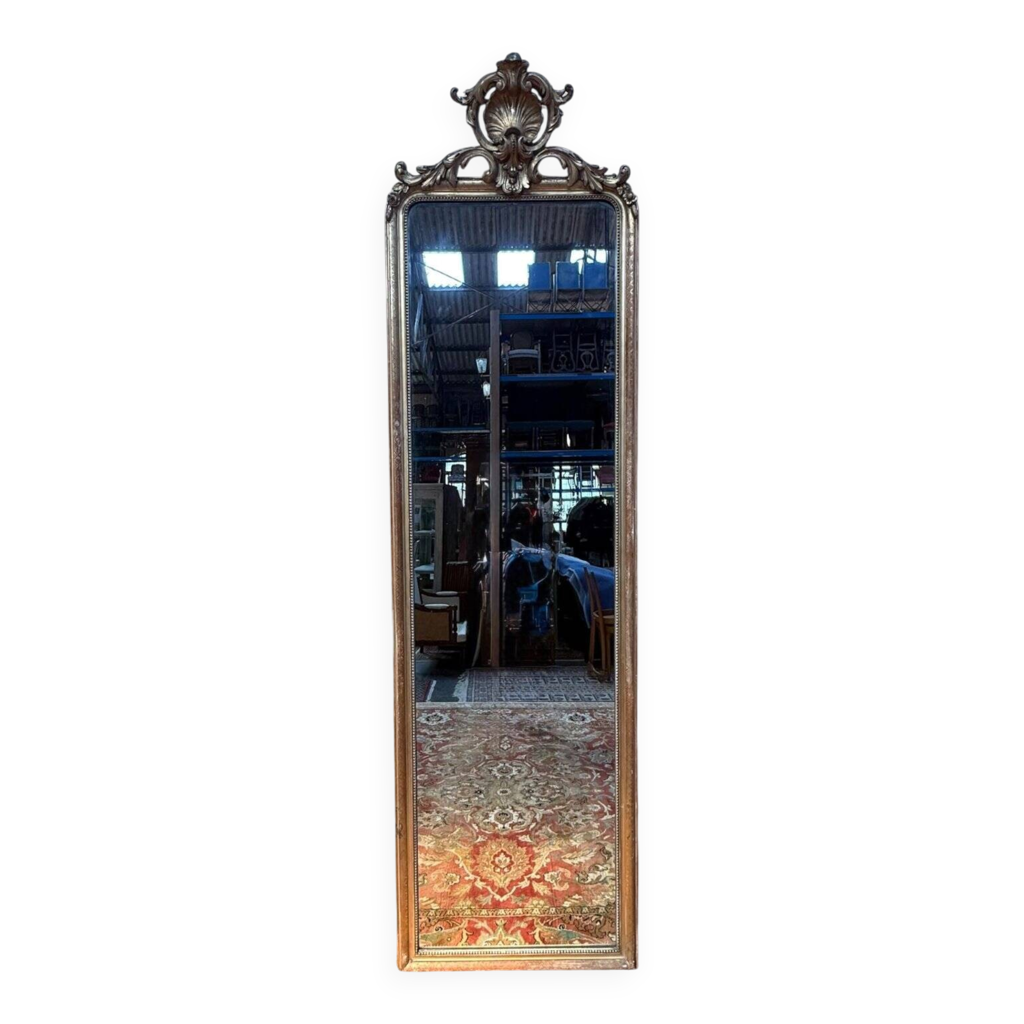 Mirror from the mid-19th century with a pediment — Louis-Philippe period — Gilded stucco wood