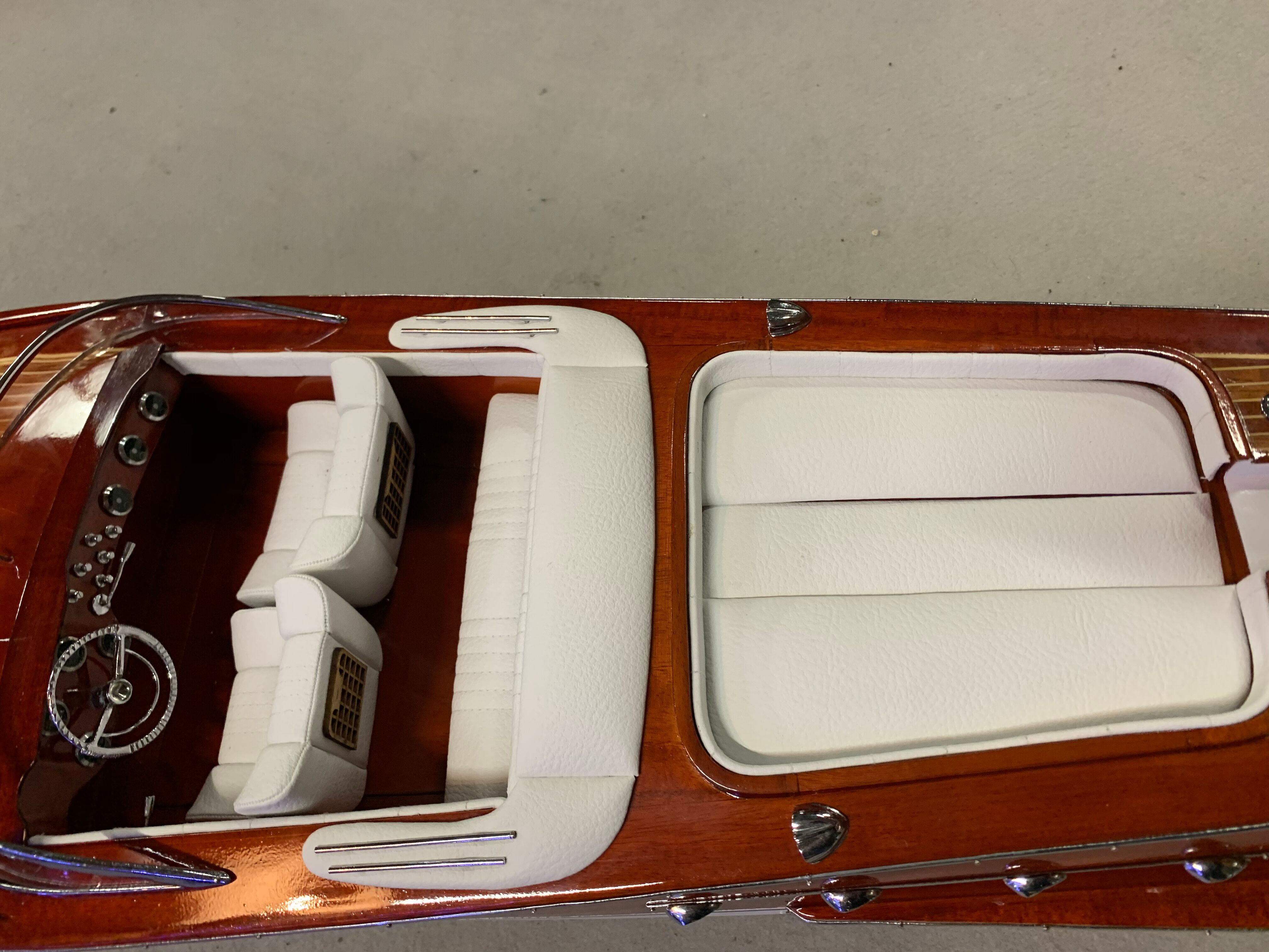 Model of riva Aqua rama 90 cm