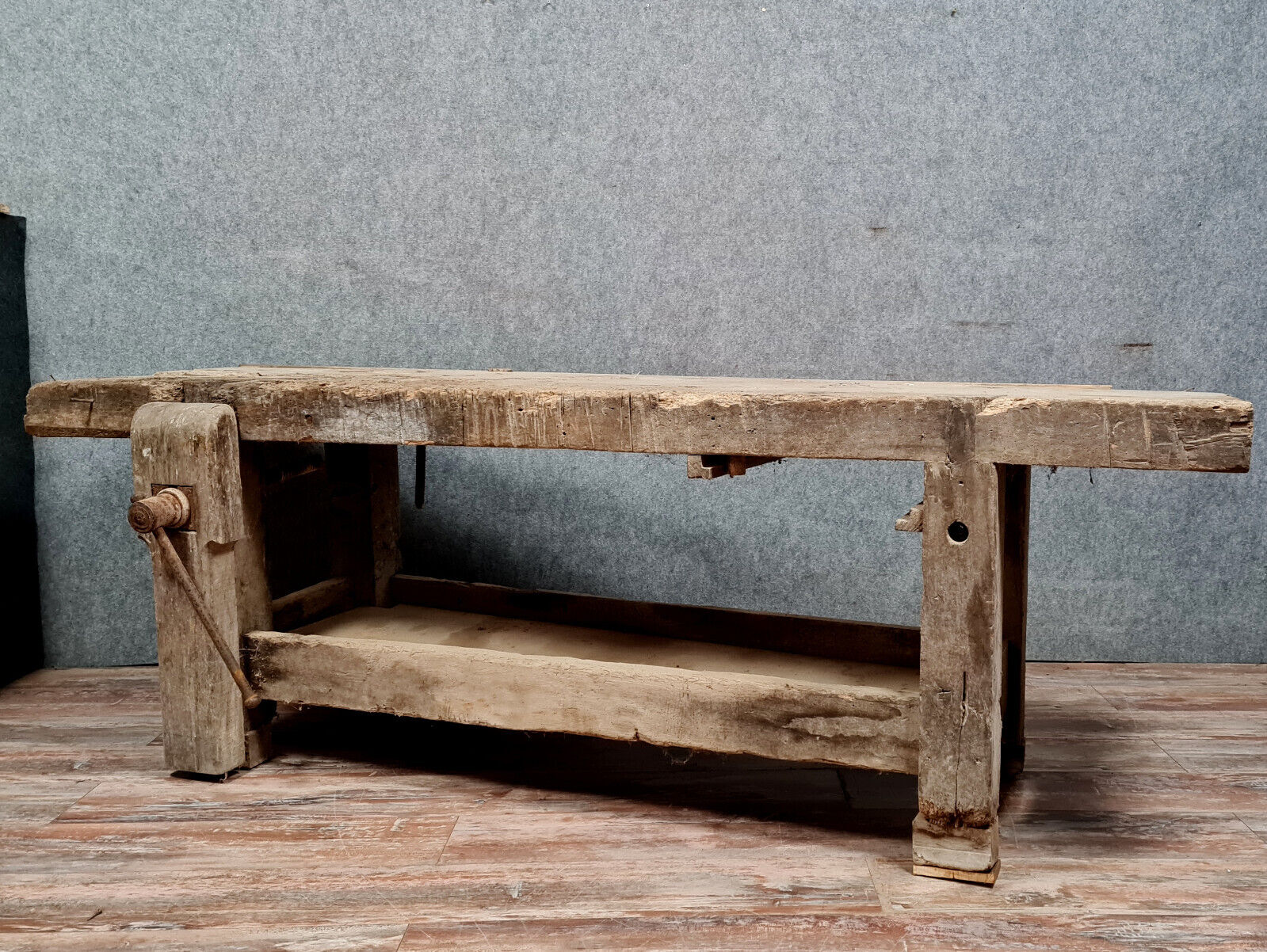 Carpenter's establishment in natural wood nineteenth century (long 225cm)