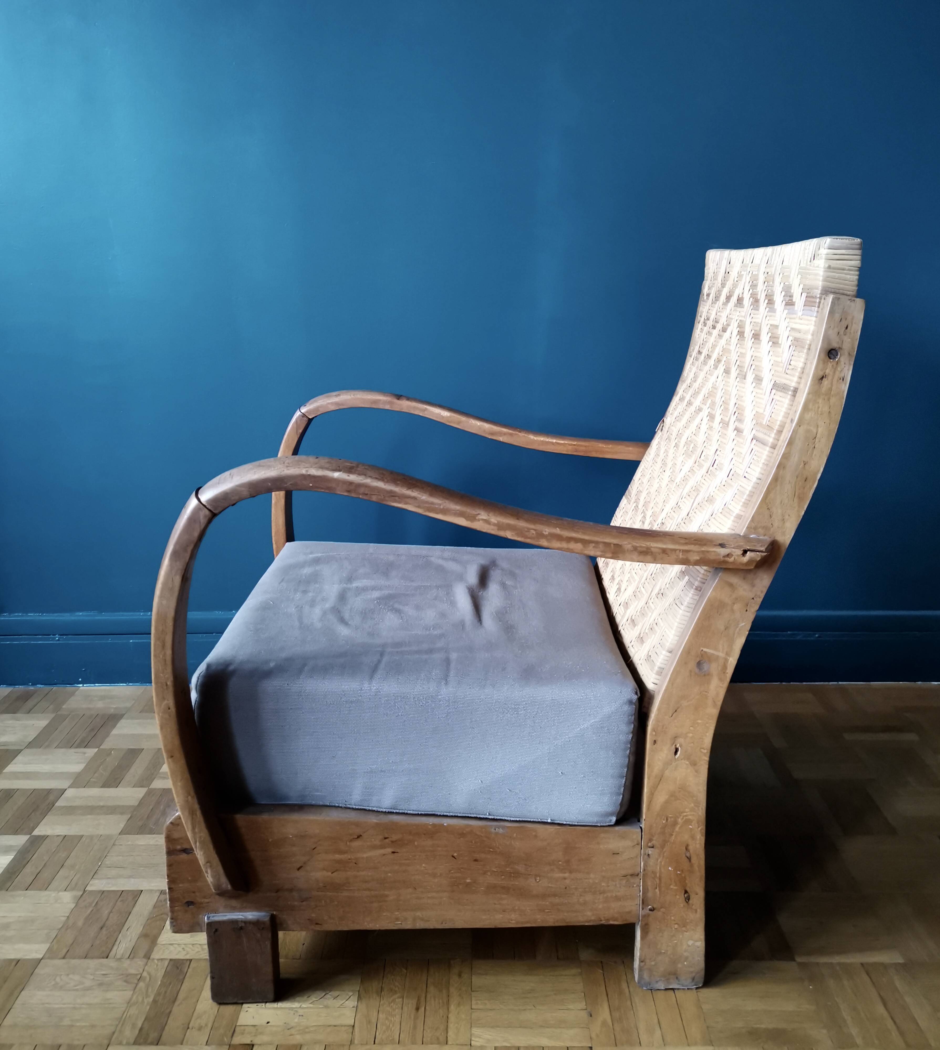 Fauteuil en teck et rotin style colonial indonésien