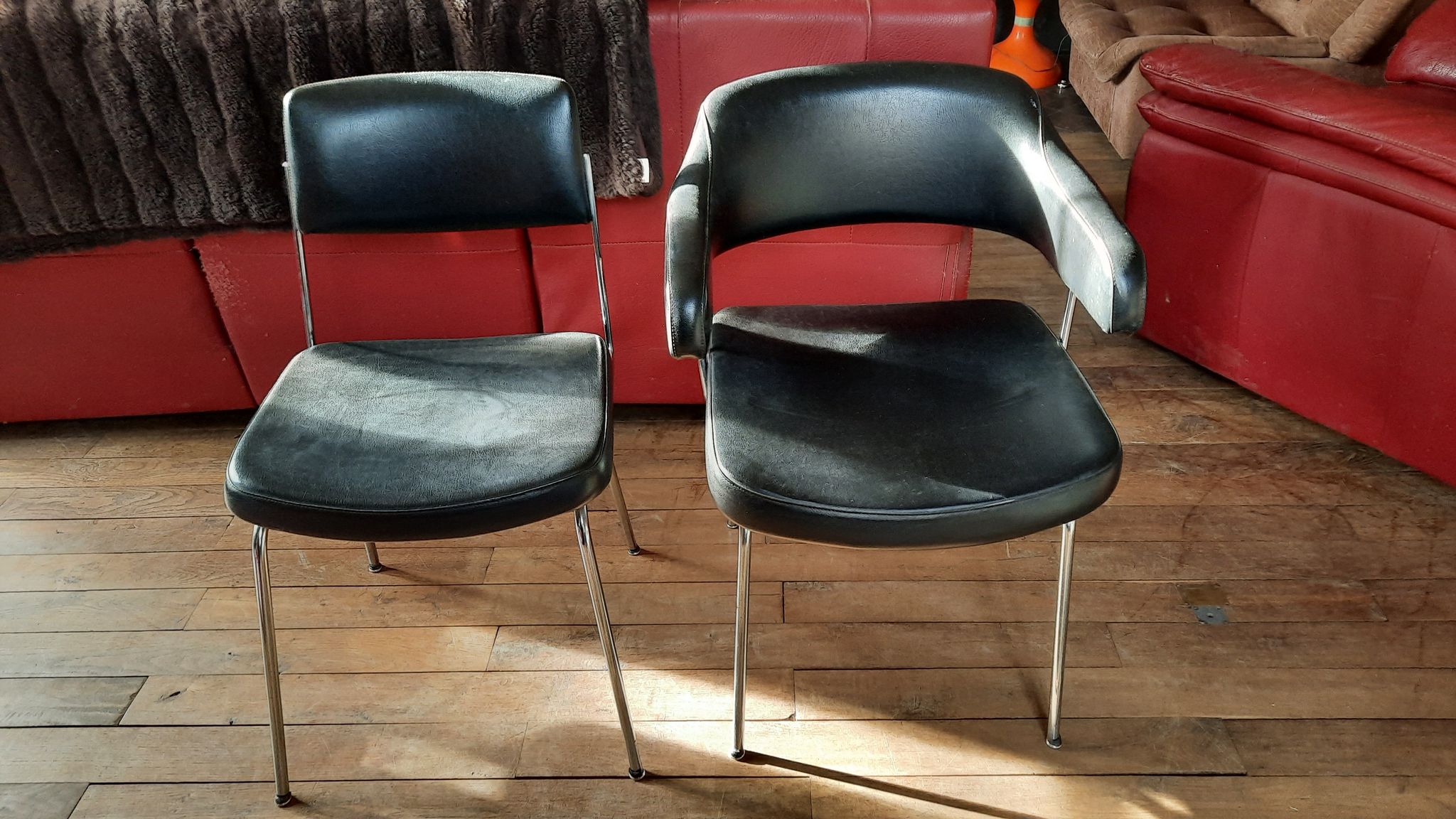 Fauteuil et chaise de bureau année 60 skaï