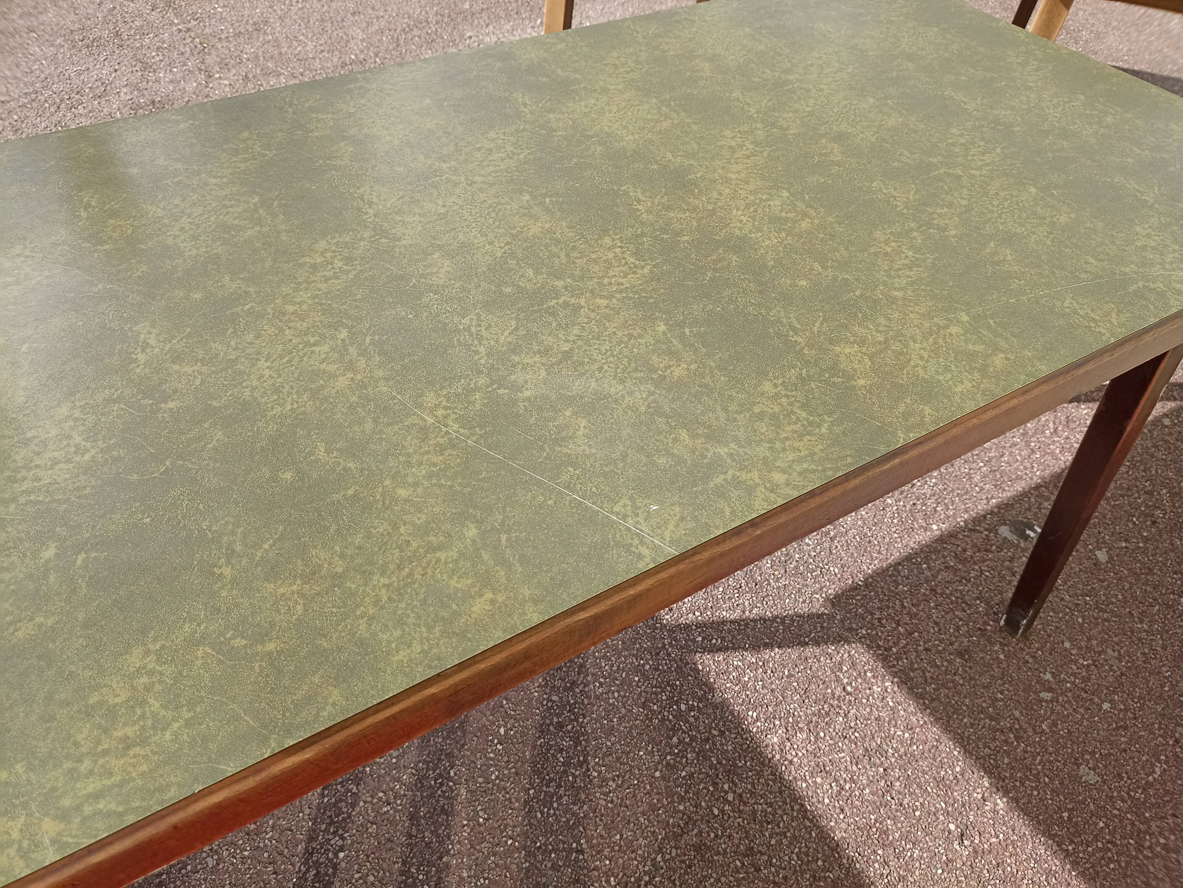 Set of 5 wooden and Formica bistro table