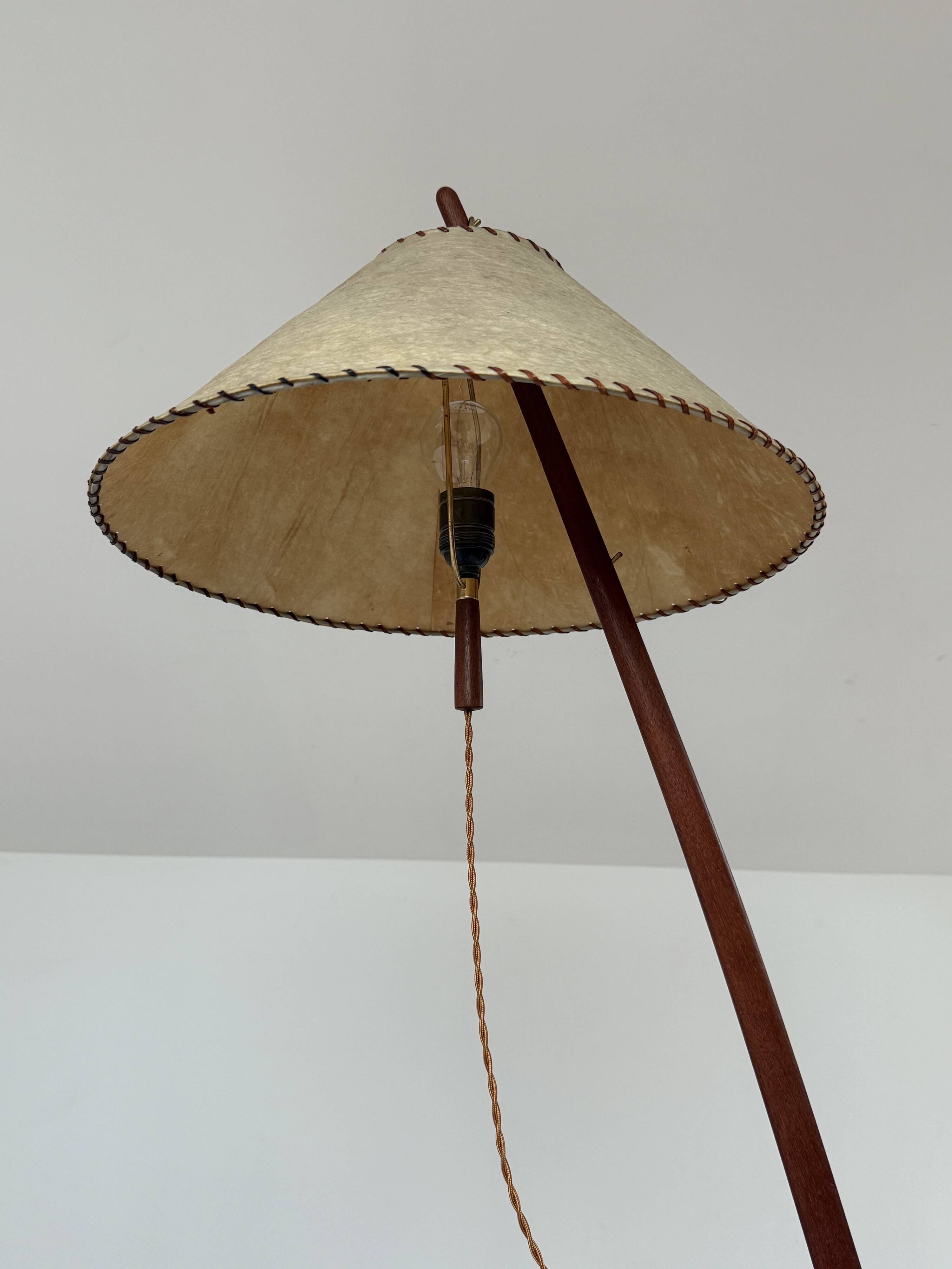 Lampadaire  J.T Kalmar Dornstab Autriche  1950