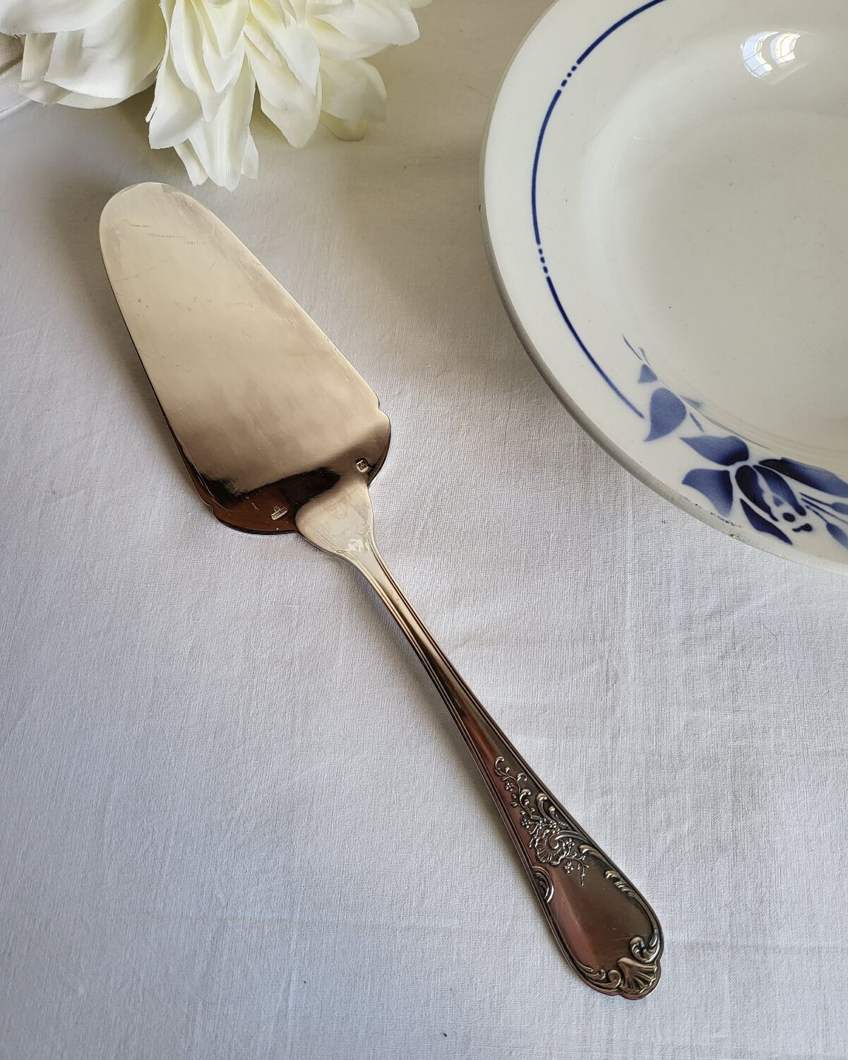 Silver-plated pie server Guildar