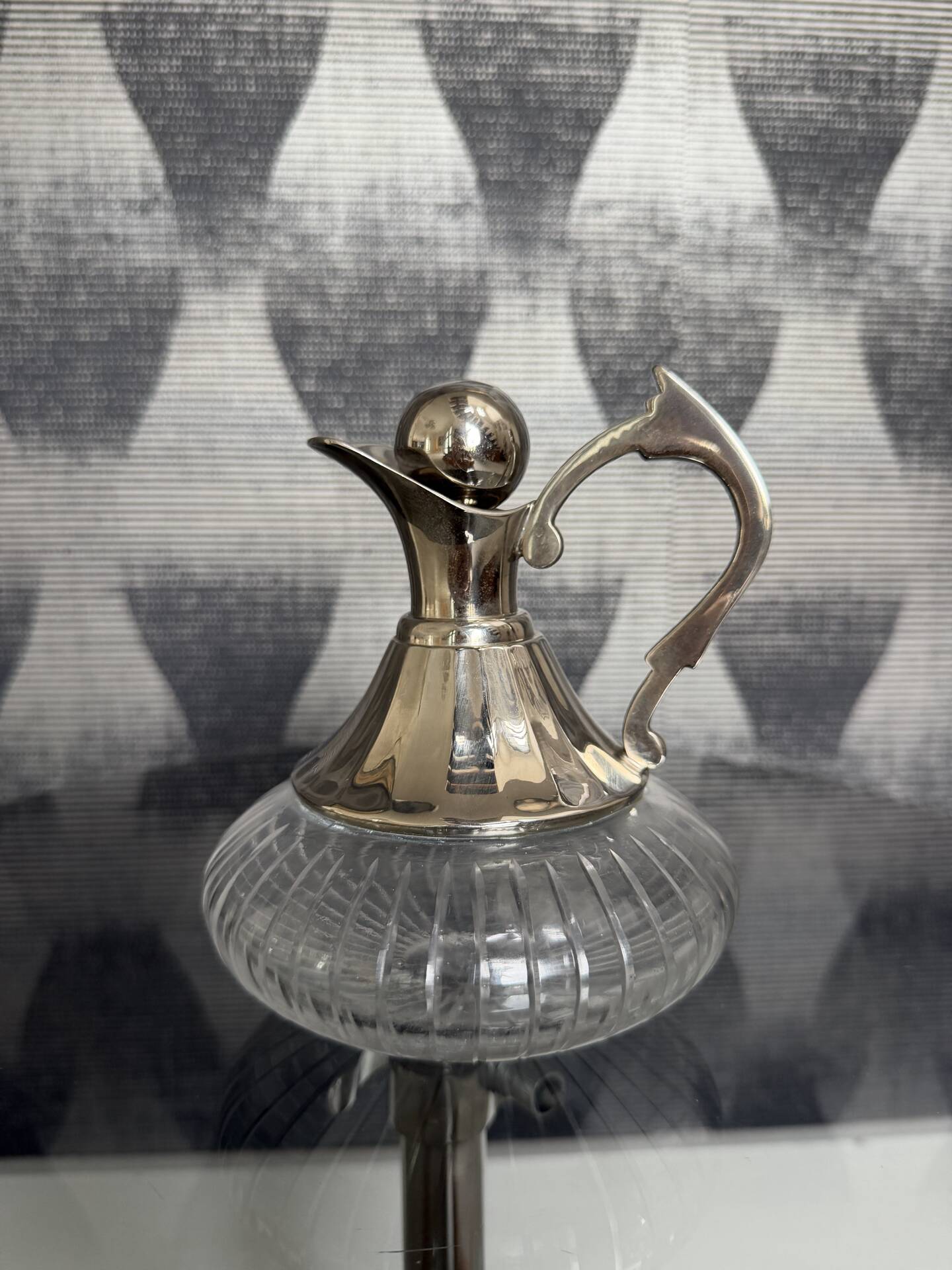 Small vintage carafe / jug in crystal and silver-plated metal – Style L