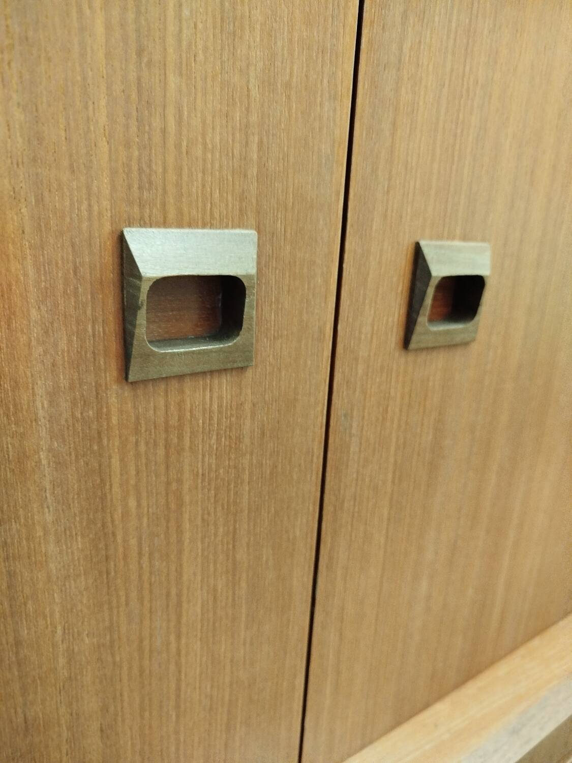 Grande enfilade haute en Teck