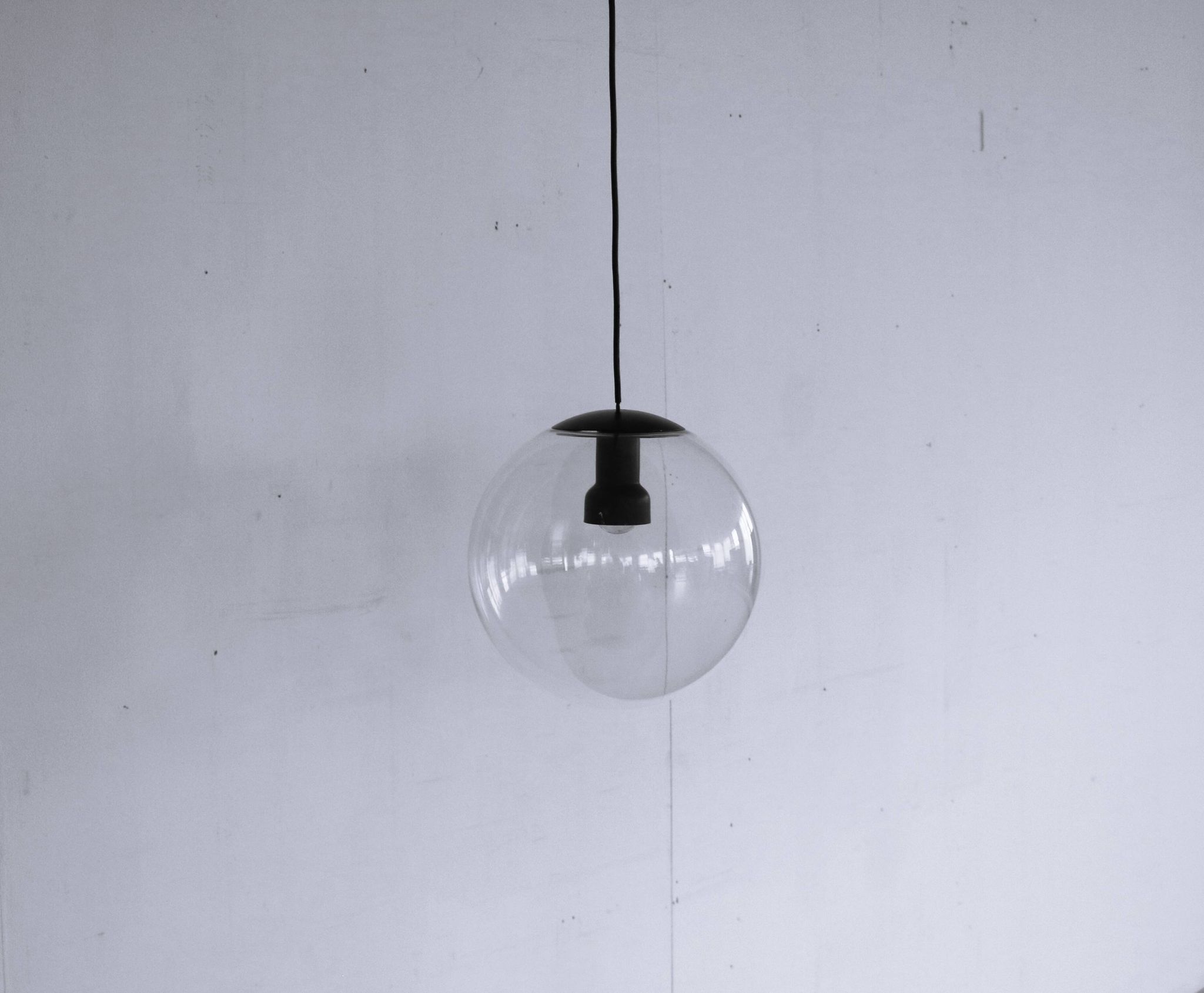 vintage hanging lamp | globe | Philips | 60's