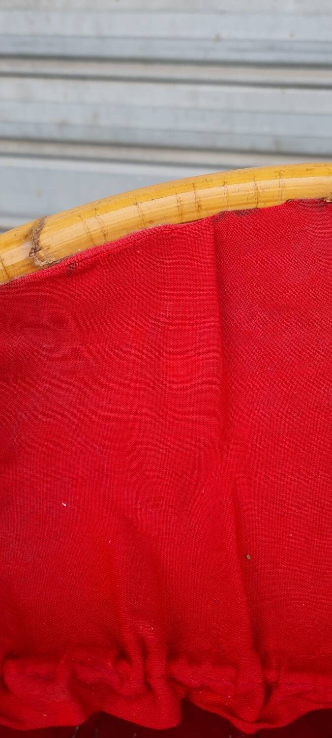 Vintage rattan worker