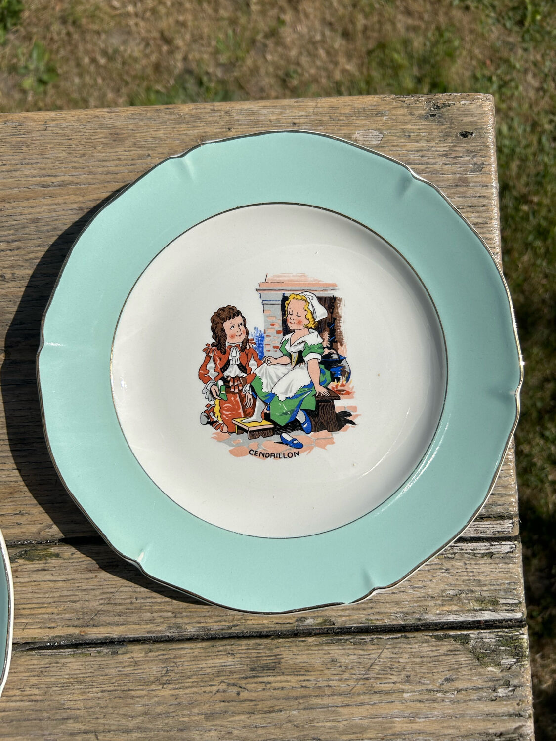 Set of 8 dessert plates tales of Perrault