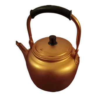 Golden kettle