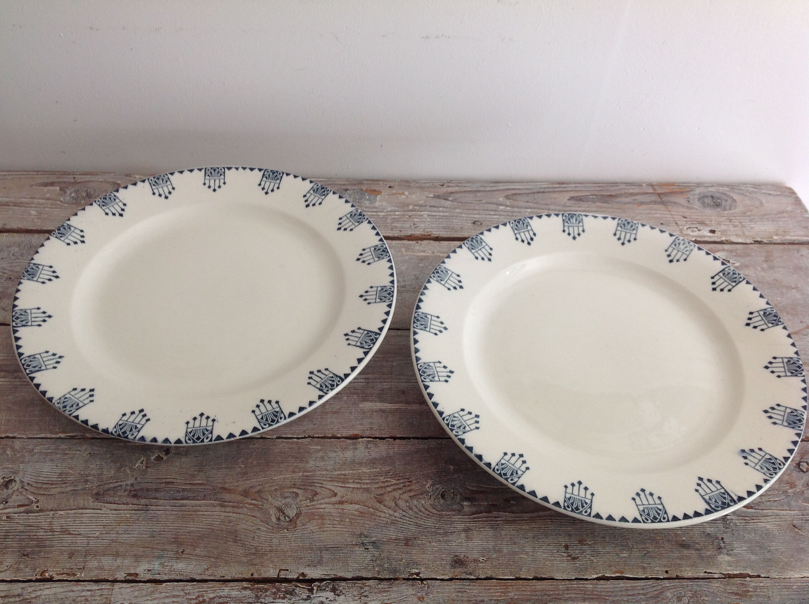 Paire de plats Terre de Fer