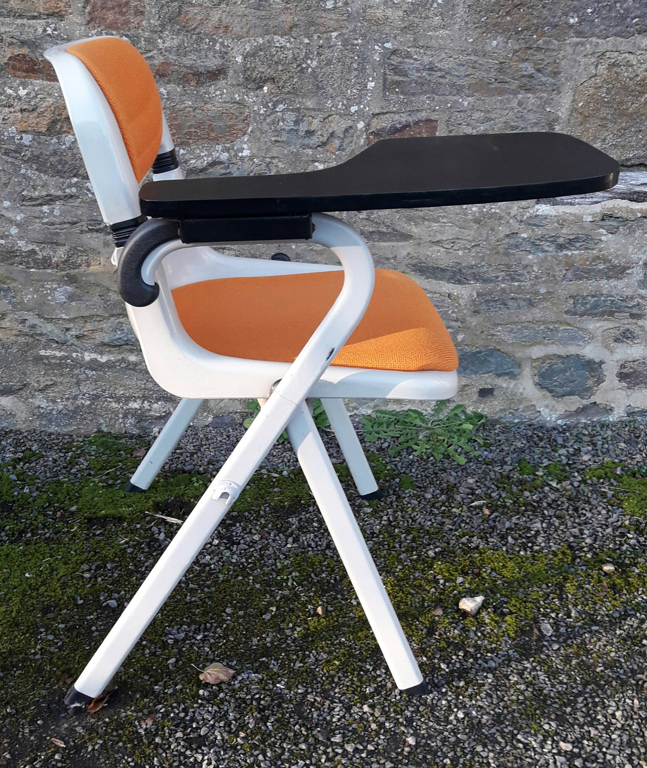 Dorsal tablet chair by E Ambasz and G Piretti 1990