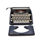 Typewriter Olivetti Lettera 82 Blue revised ribbon new