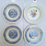 Assiettes creuses bleues vintage