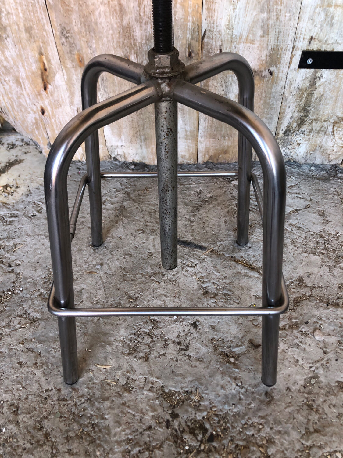 Tabouret à vis Werzalit