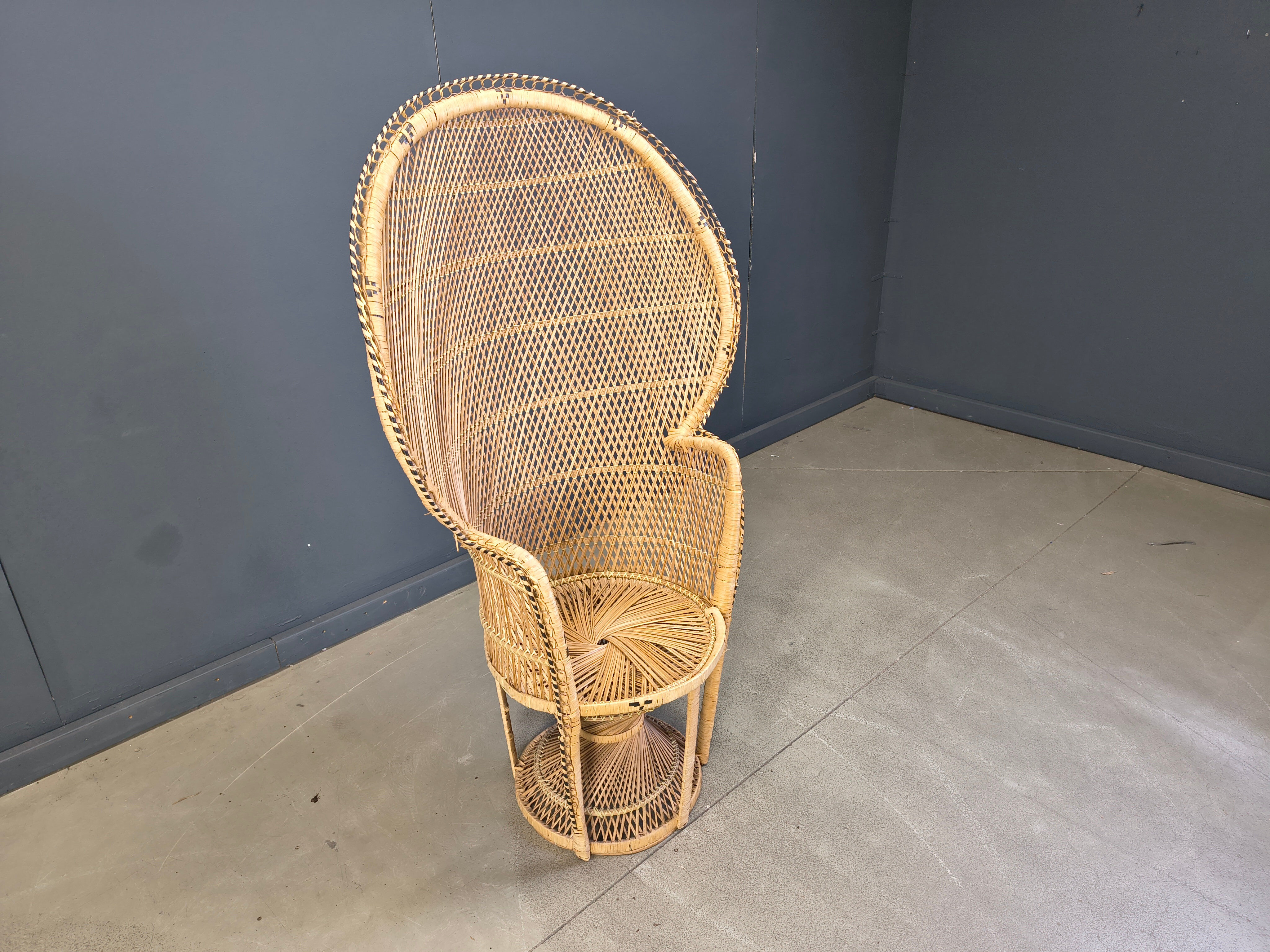 Vintage wicker peacock chair, 1970s