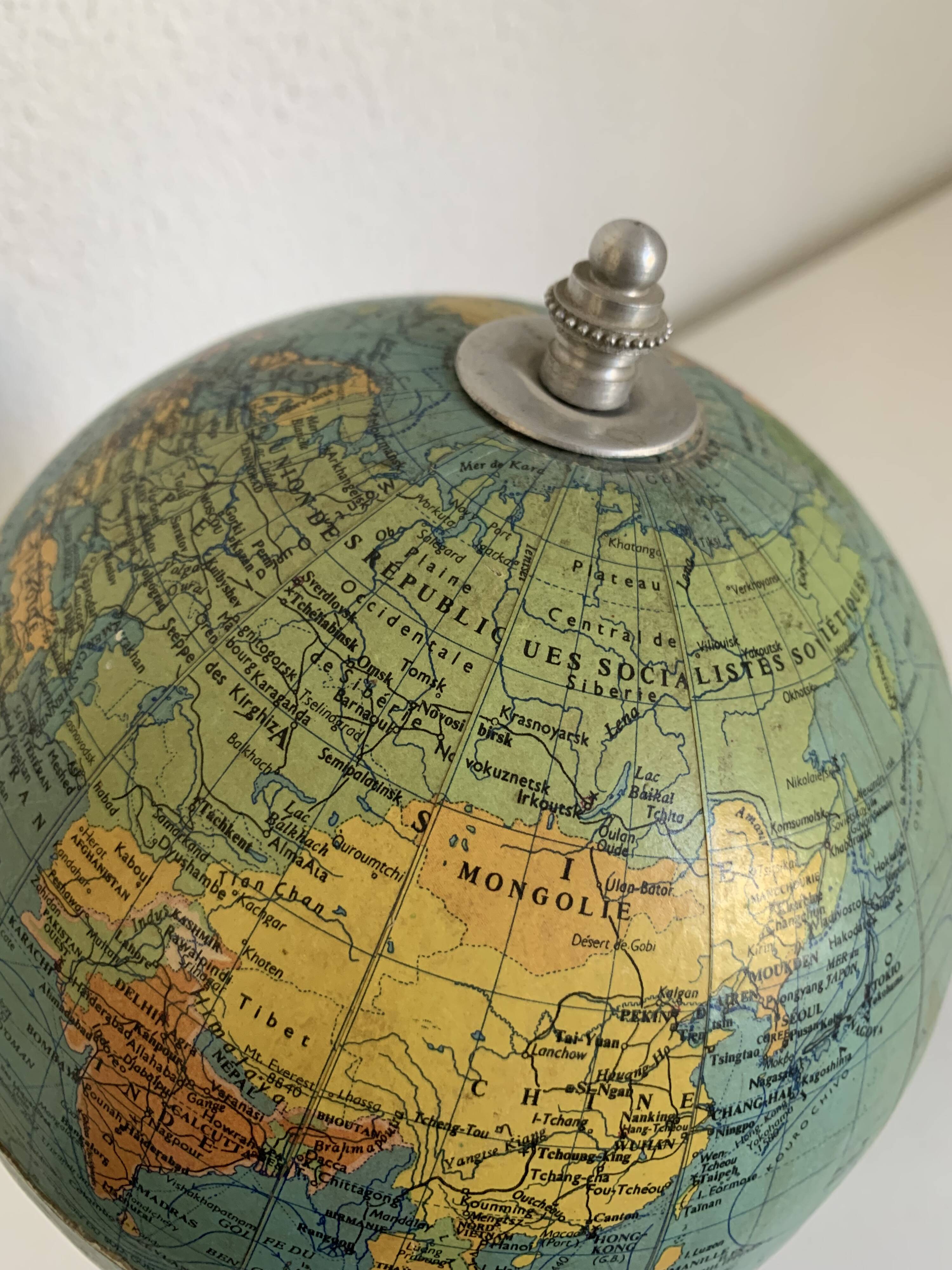 Vintage 1962 Taride World Map Globe - 25 cm