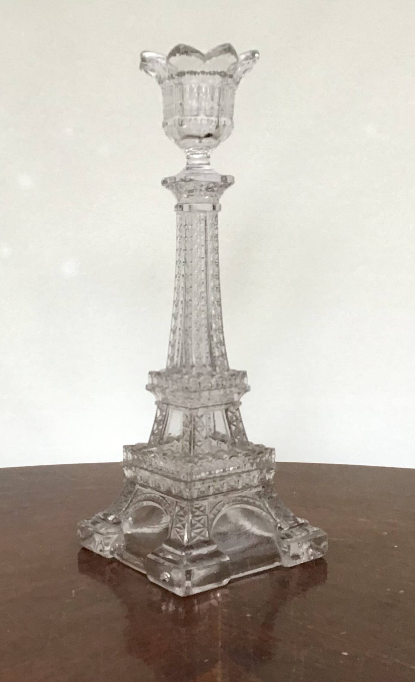 Eiffel Tower shaped candlesticks made by the Portieux crystal factory
