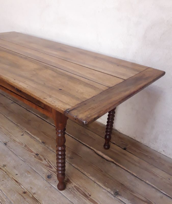 Walnut farmtable, 19th