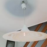 Hat-shaped suspension