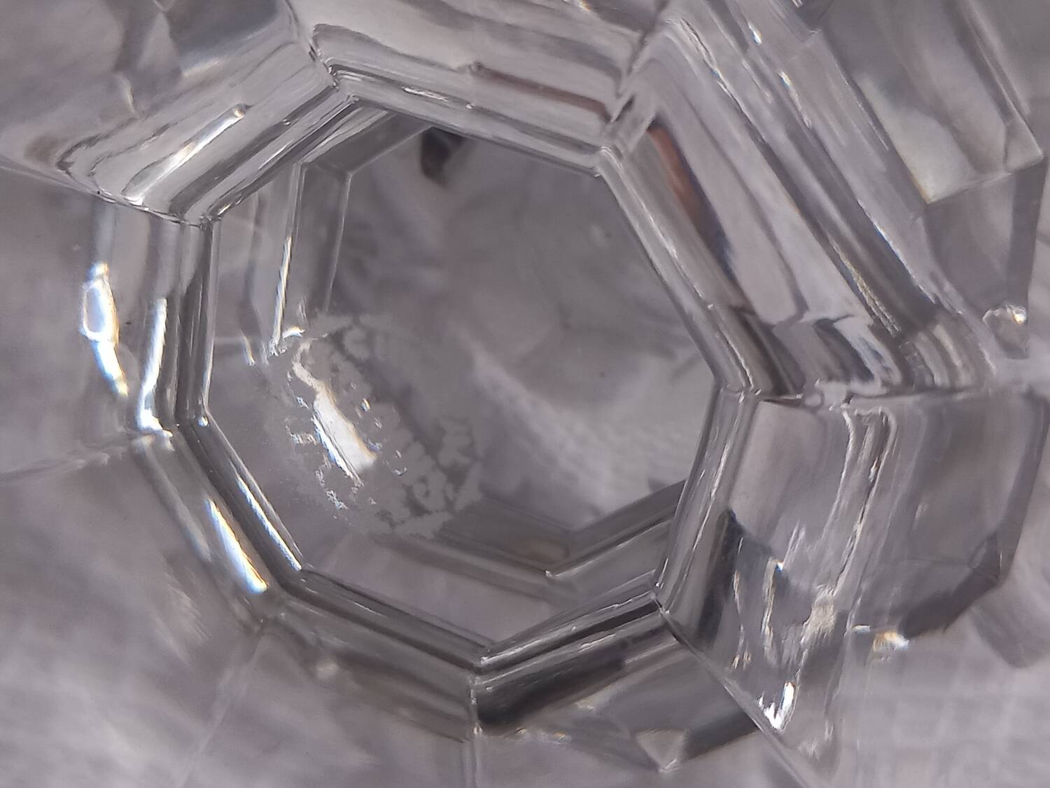 Superb cut crystal jug from the Saint Louis house, model Ch.