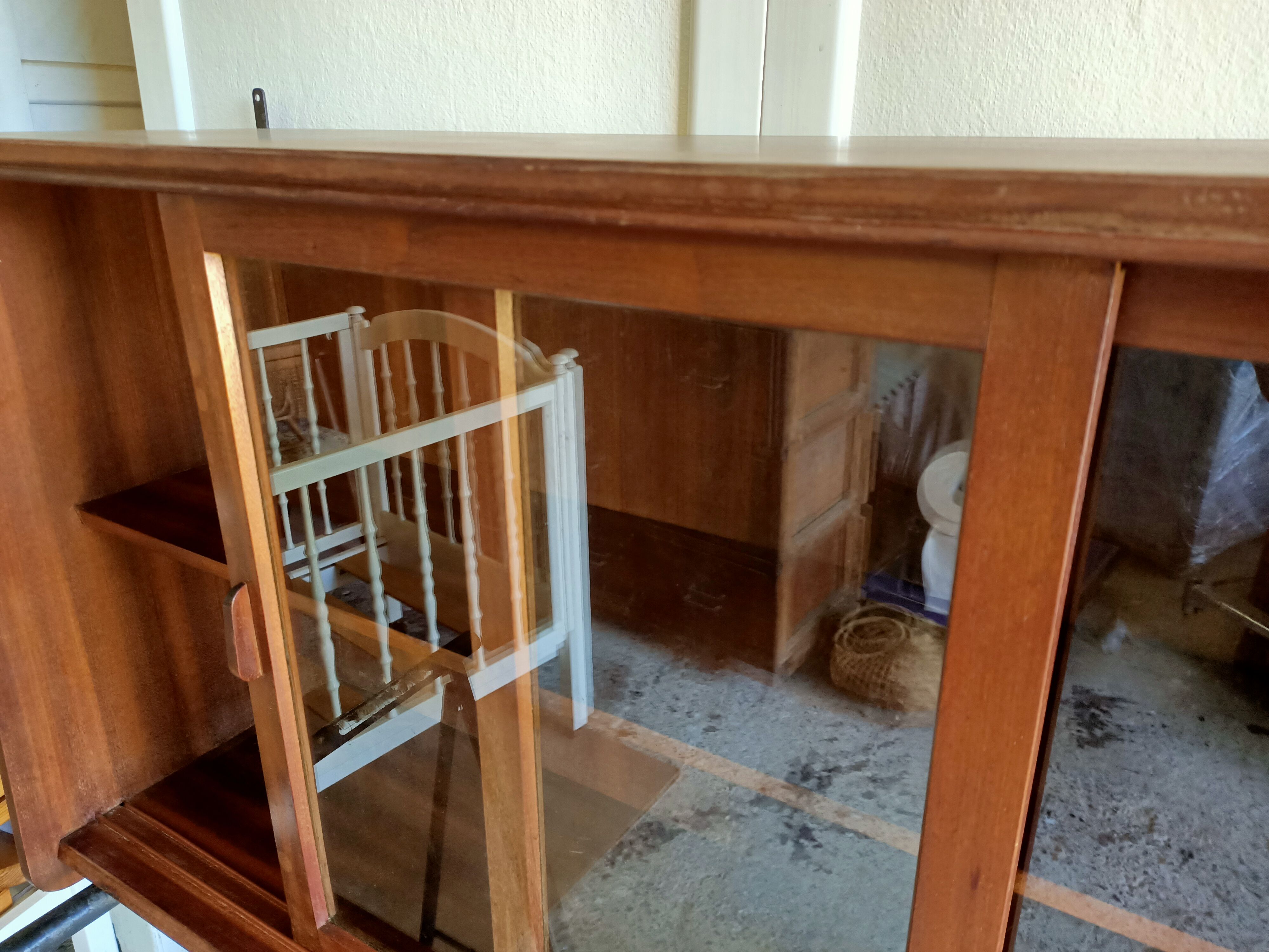 Vintage wall shelf/closet