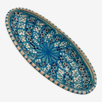 Flat oval pattern oriental blue