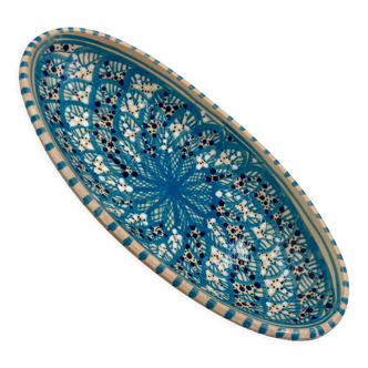 Flat oval pattern oriental blue