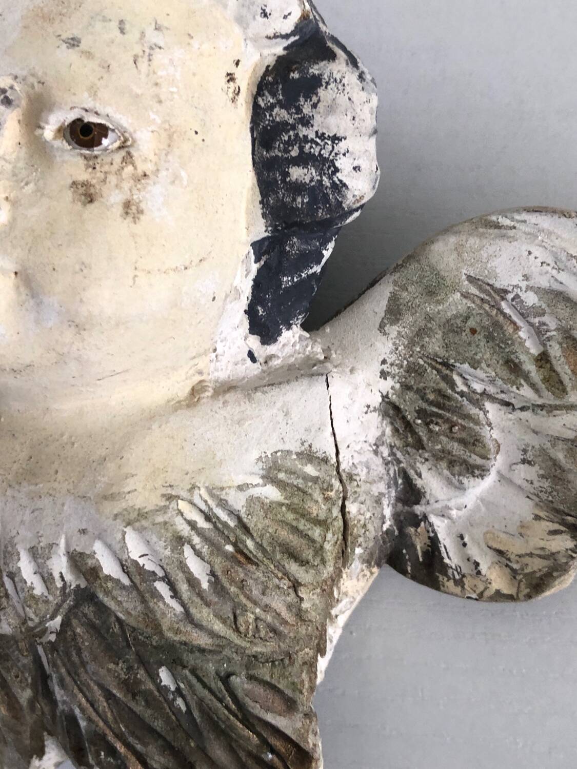 Angel in wood and plaster