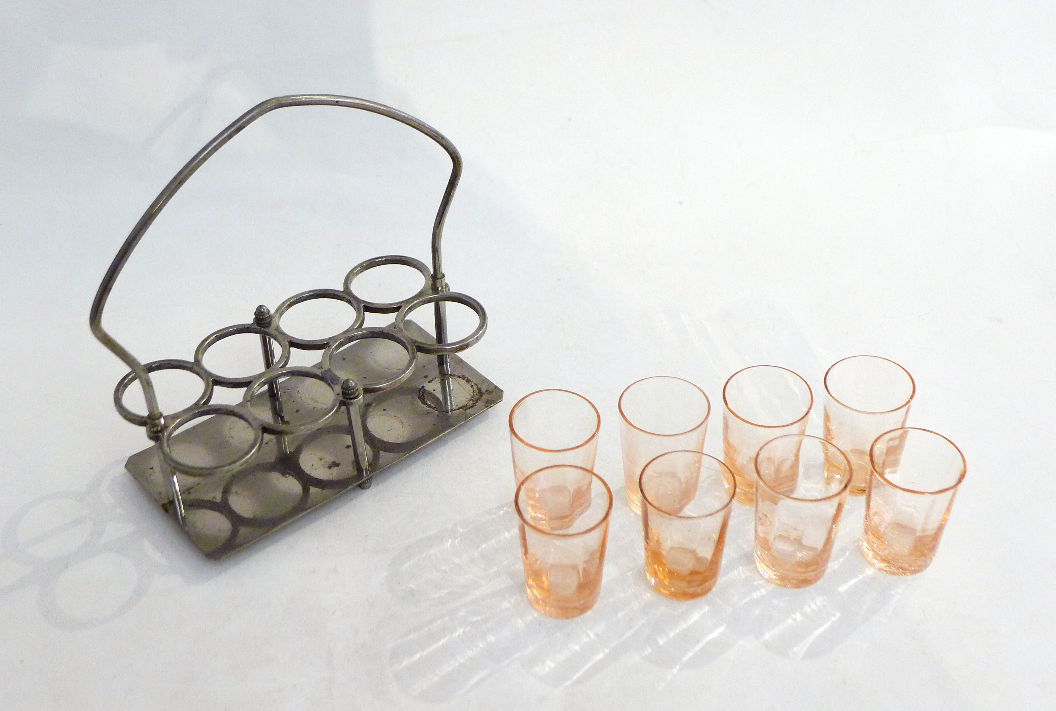 Service of 8 shot glasses