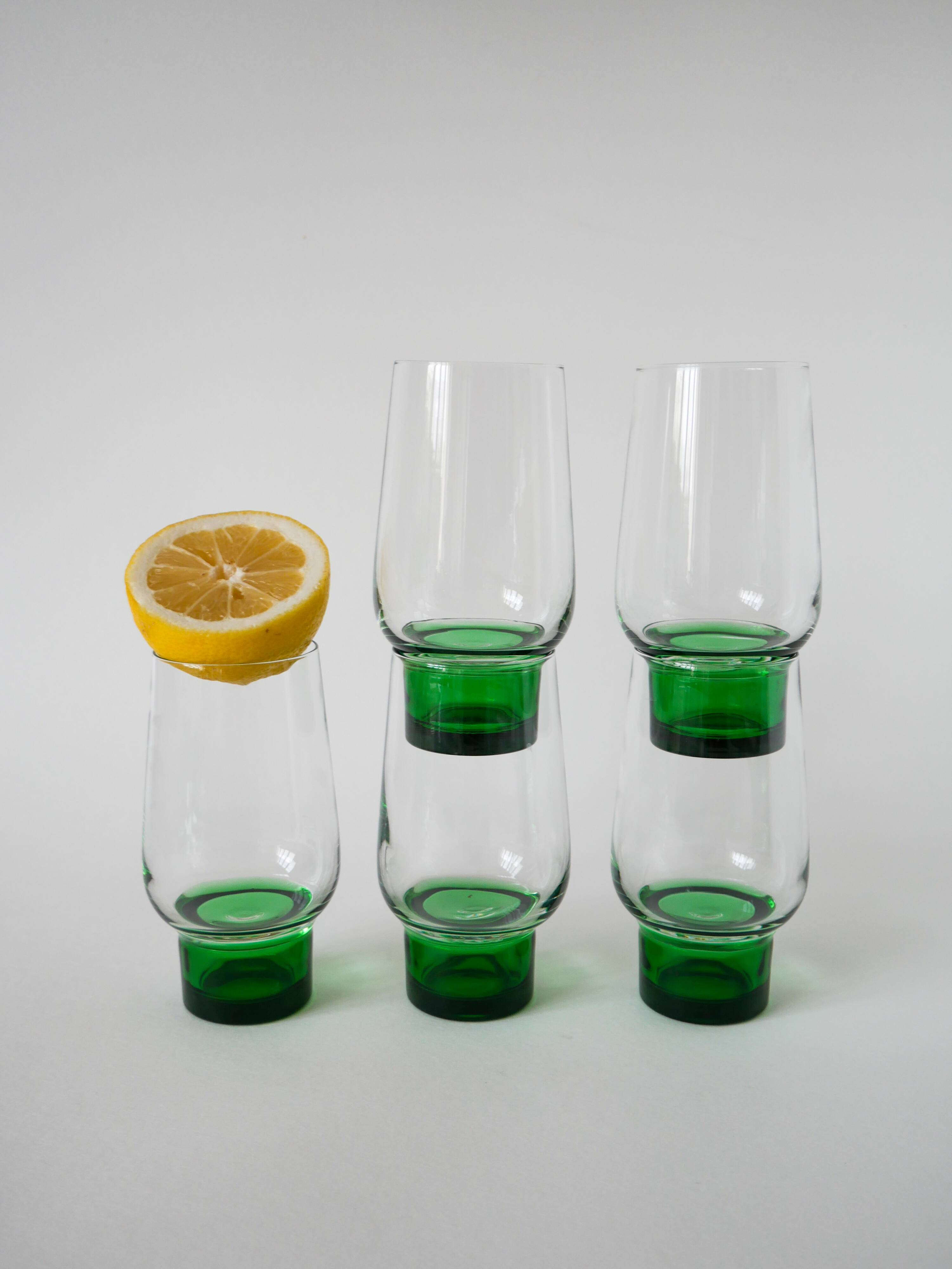 Set of 5 Long Drink Design glasses with green legs, 1970