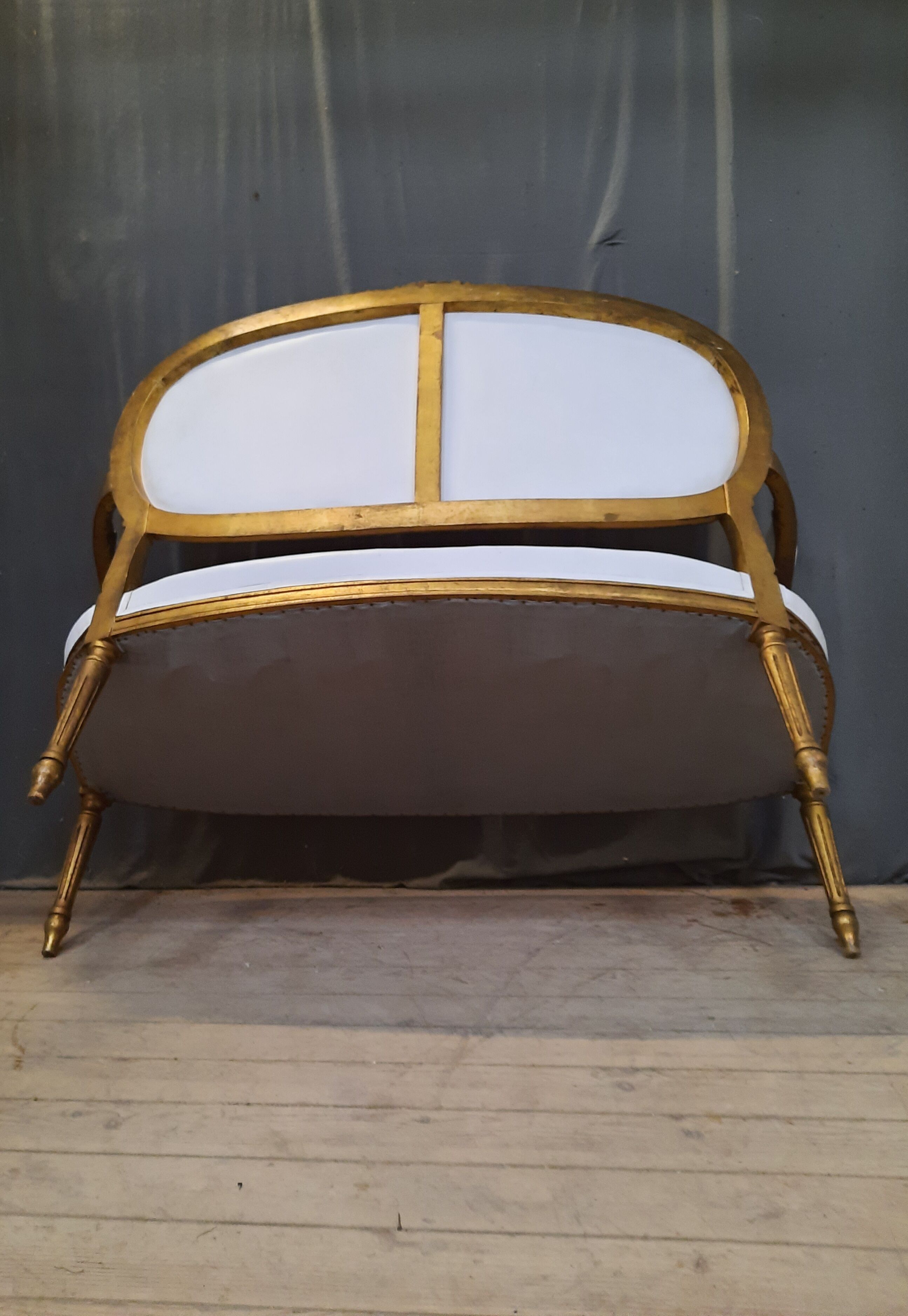 Louis XVI living room in gilded wood