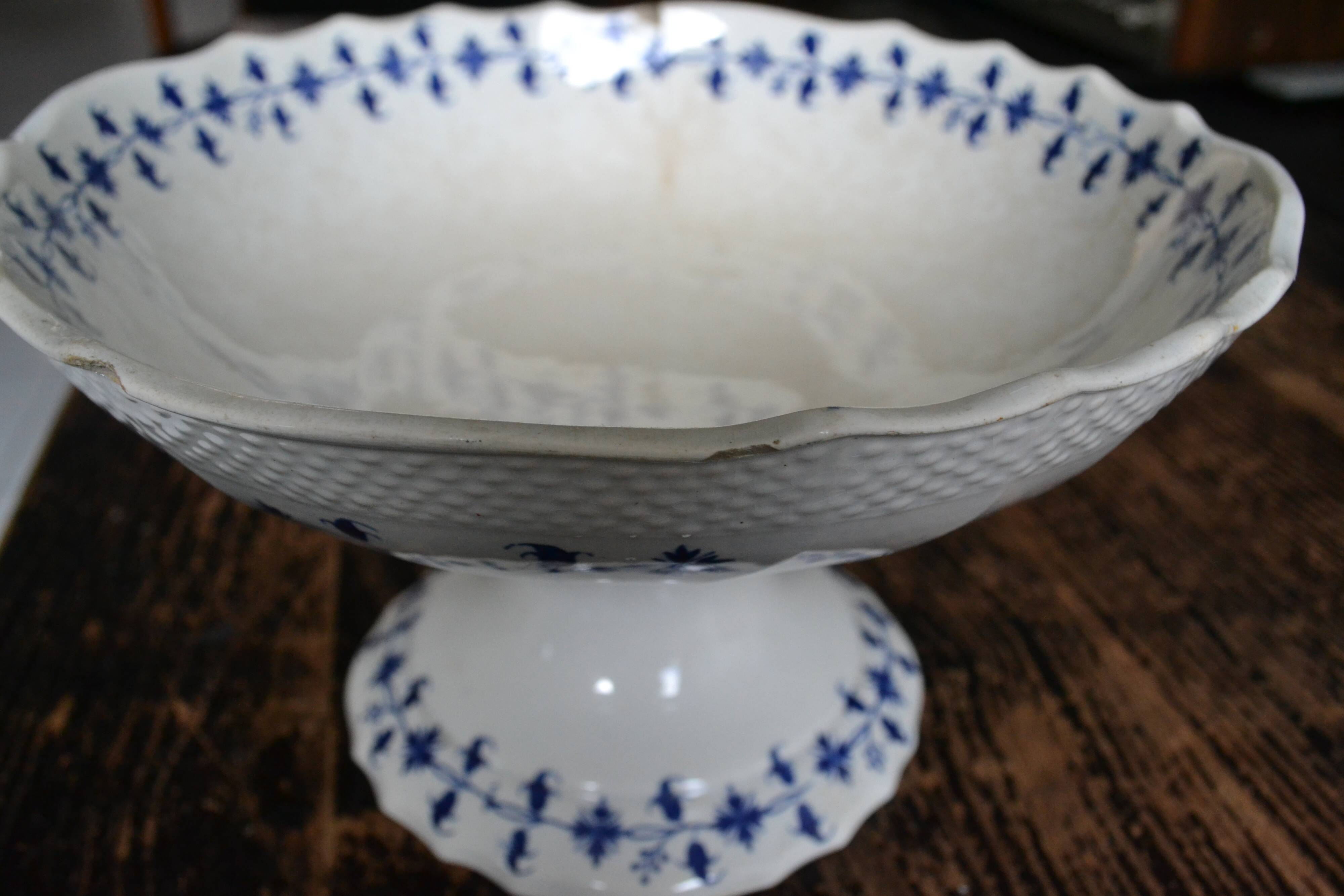 Compotier faience Saint-Amand Nord Barbeau iron earth late nineteenth early twentieth