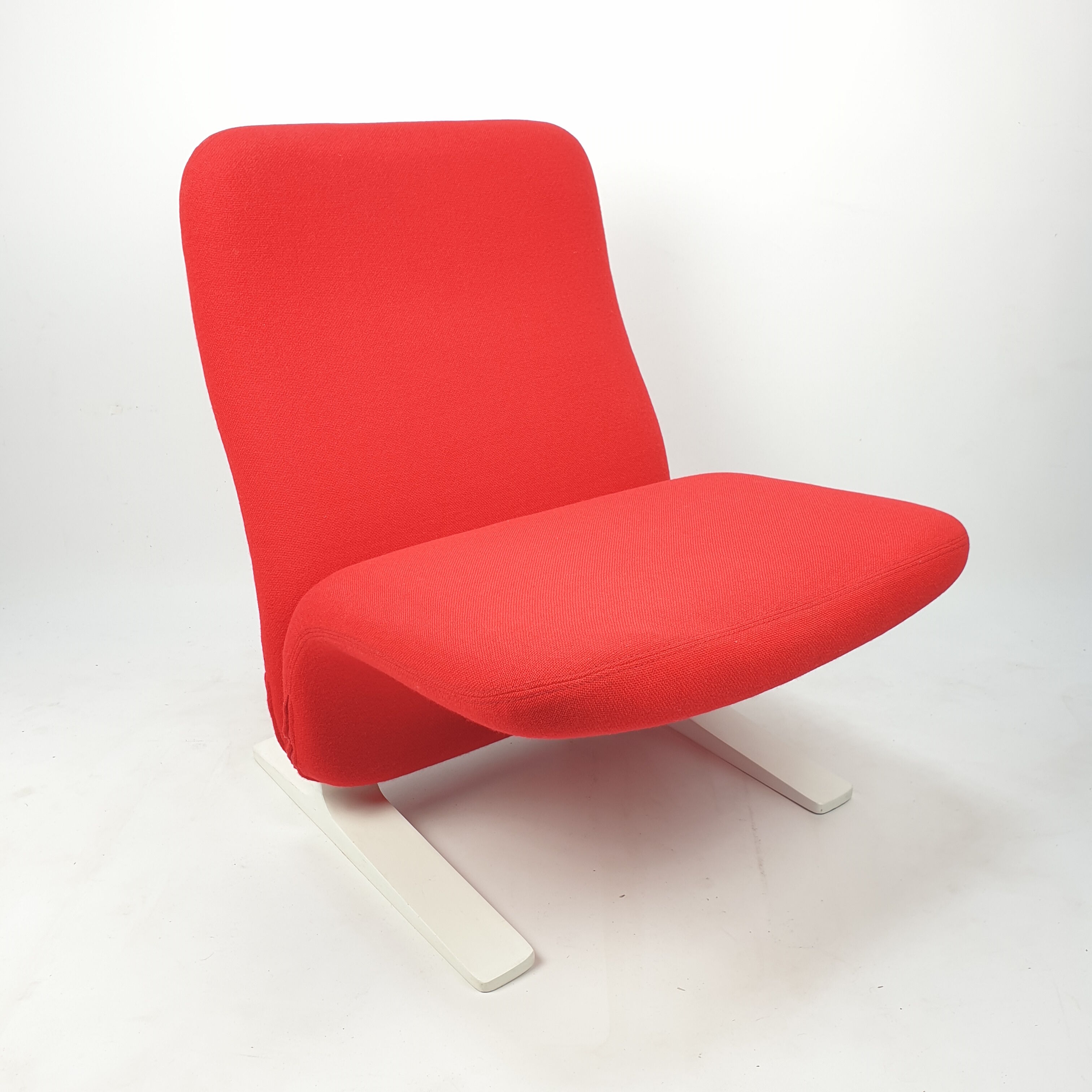 Concorde Lounge Chair by Pierre Paulin for Artifort, 1980s