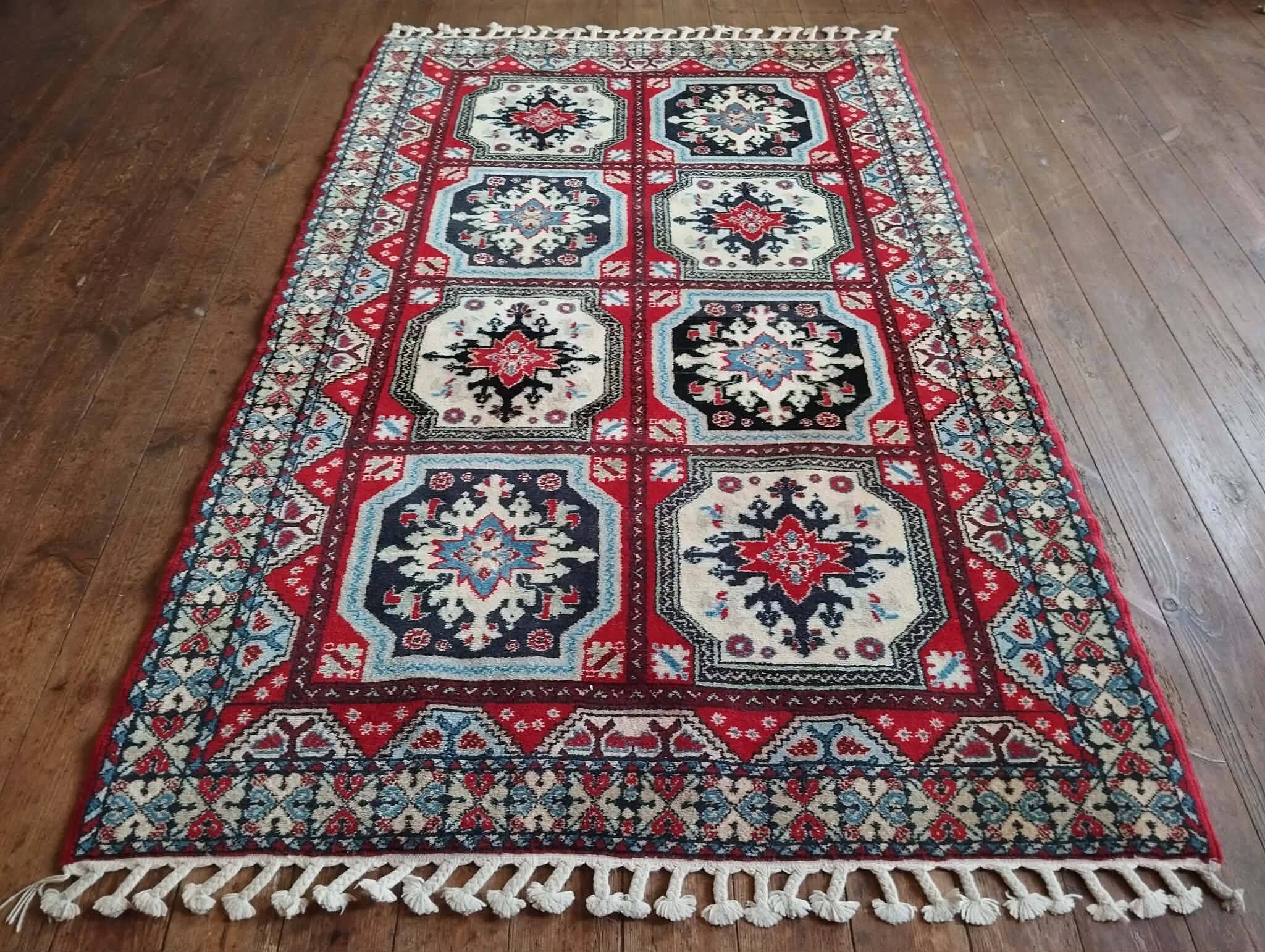 Handmade Berber Carpet Fes 207x124cm