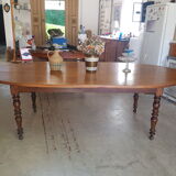 Oval farm table