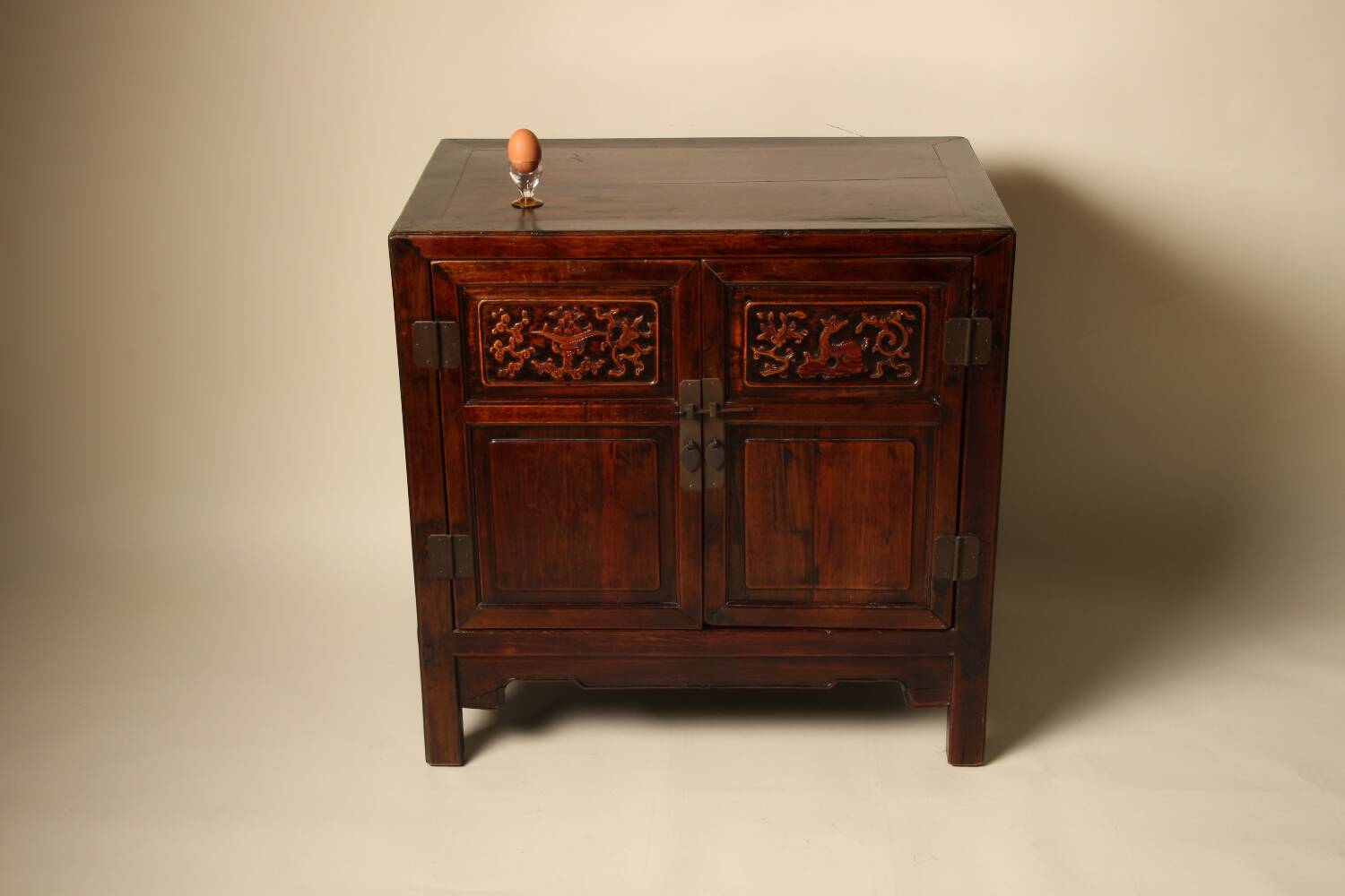 Two-piece buffet from Shanxi province