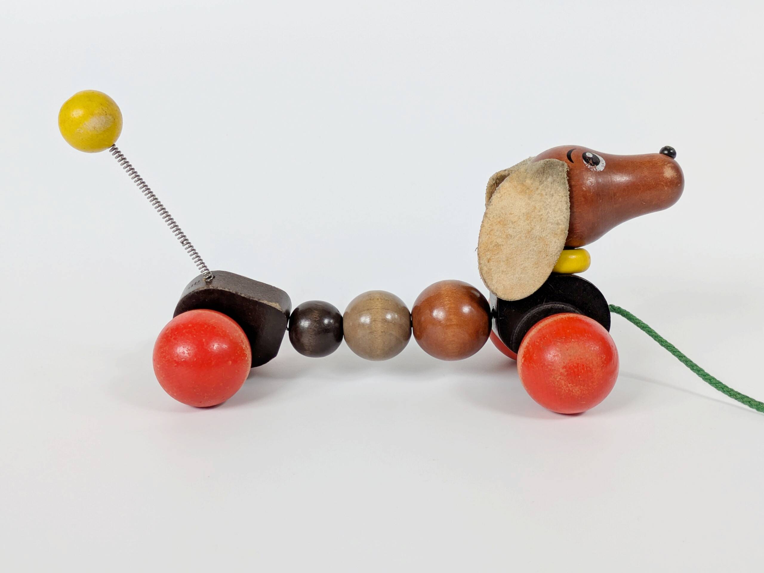Vintage wooden pull-along dachshund toy | Lorenz, Germany