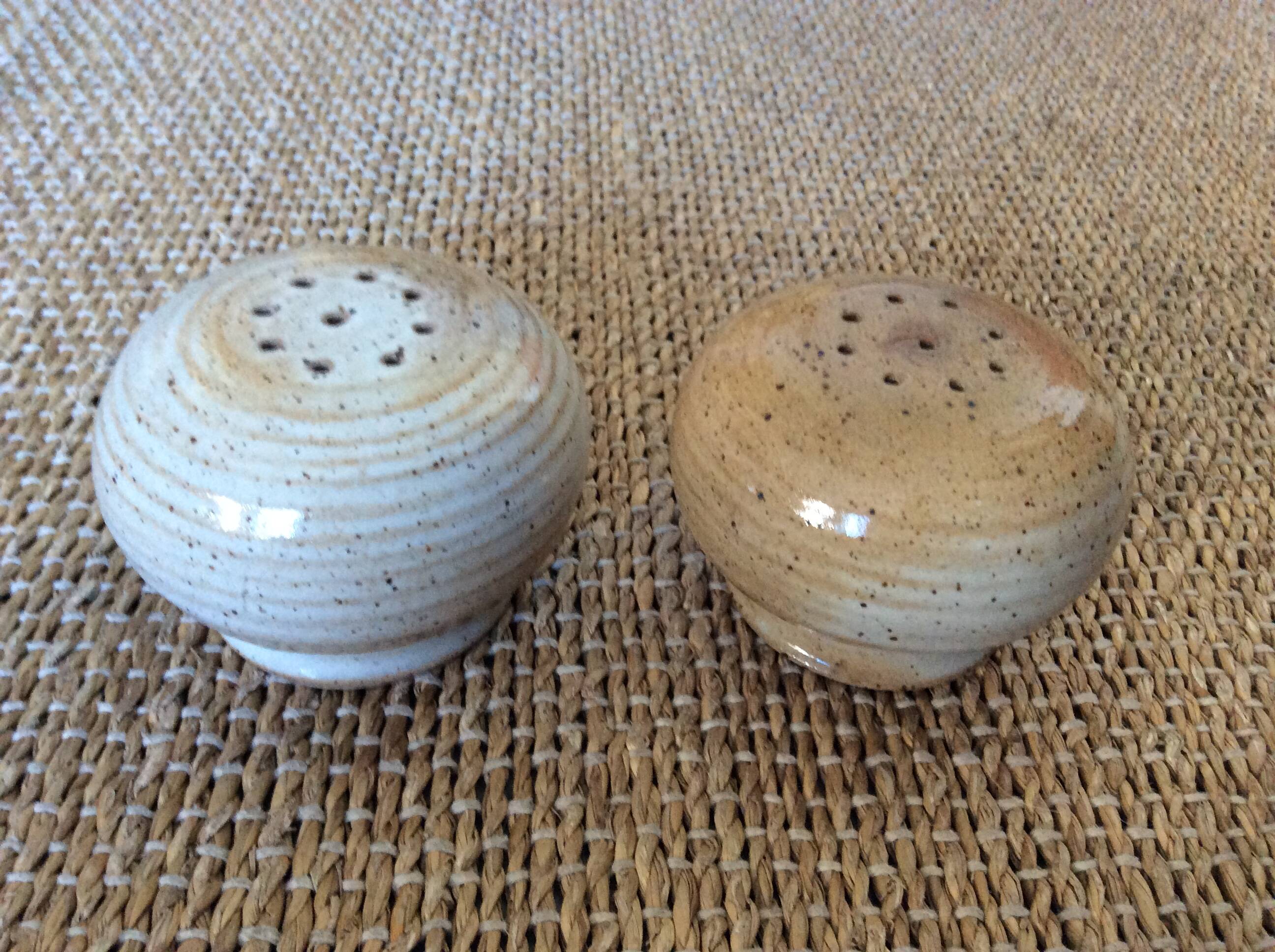 Salière et poivrier  en grès