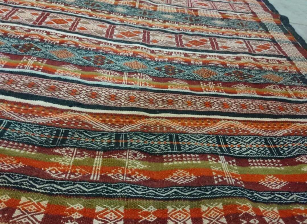 Carpet Berber kilim vintage 1970's handmade 145x250cm