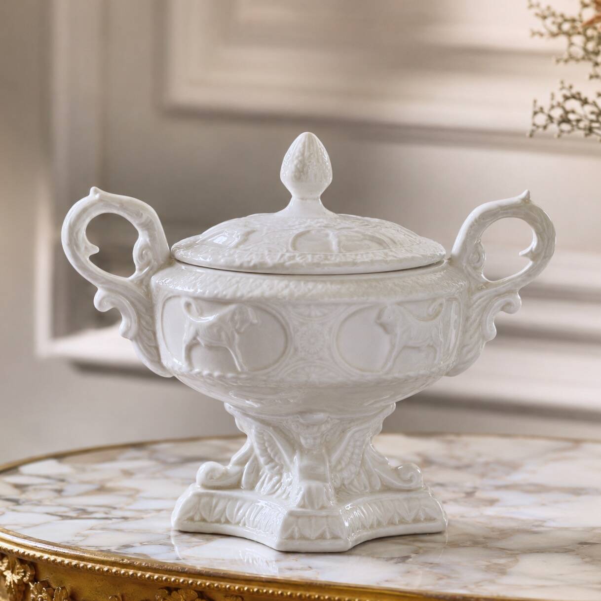 Soupière italienne d'apparat st Capodimonte en porcelaine