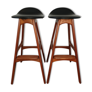 paire de tabourets scandinaves