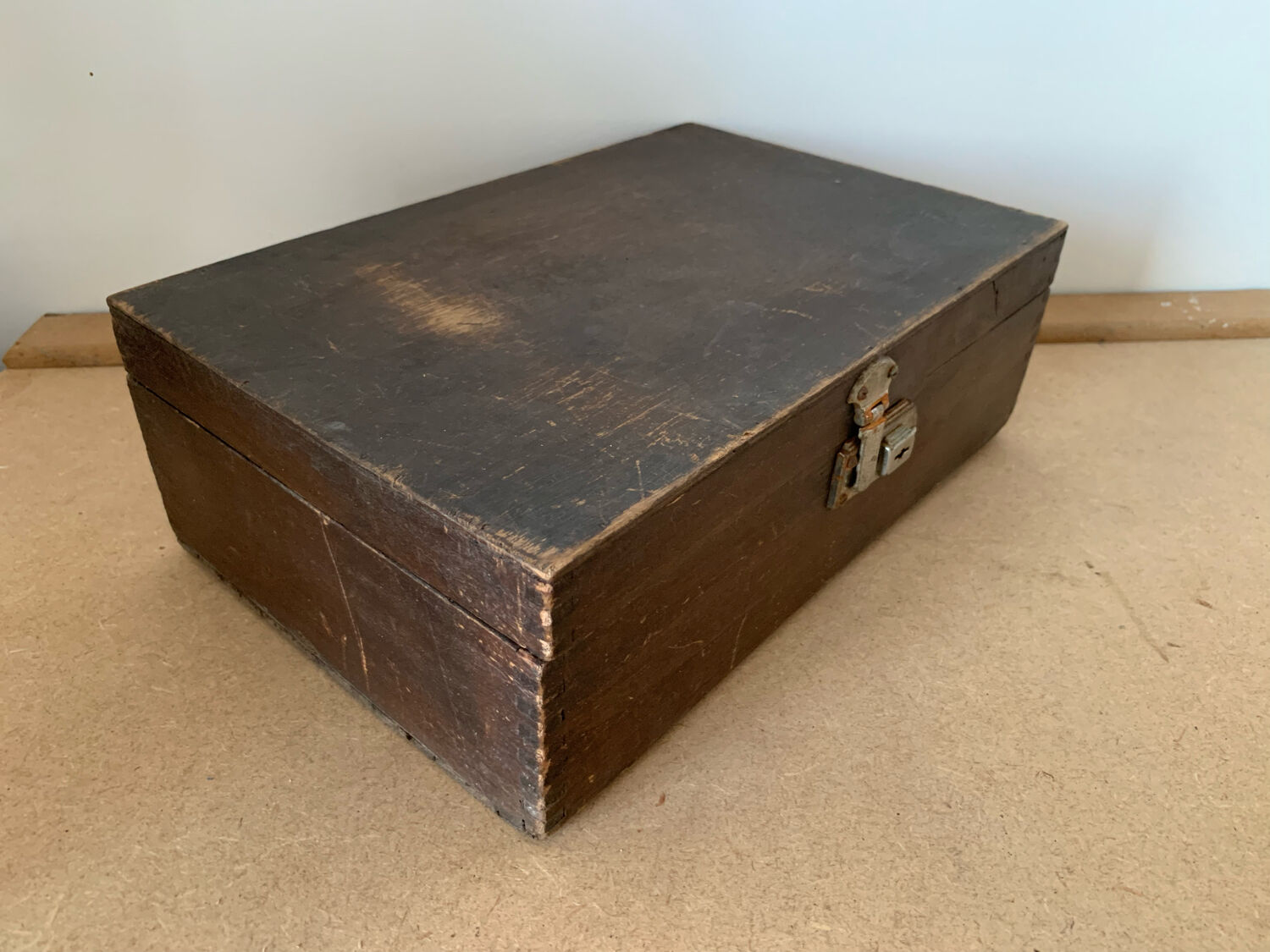 Caisse en bois ancienne