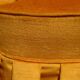 Fauteuil crapaud en velours jaune