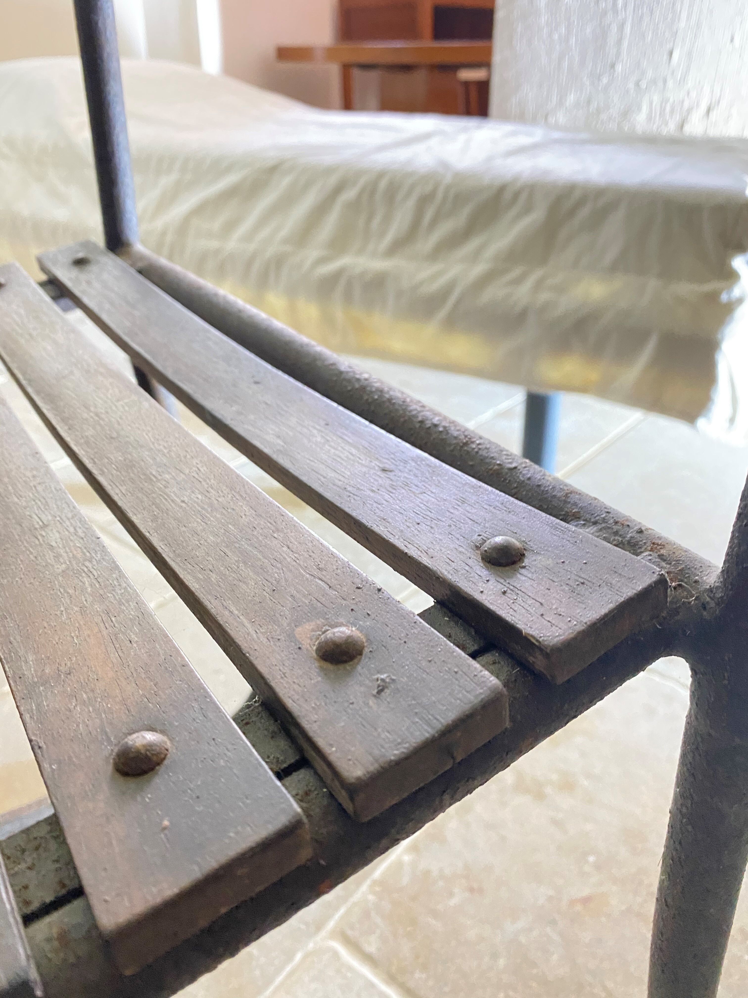 Oak table and 5 wooden chairs