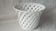 Cache pot en faience tressee vintage