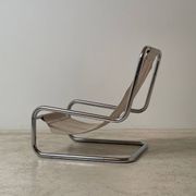 Paire de chauffeuses cantilever 1970